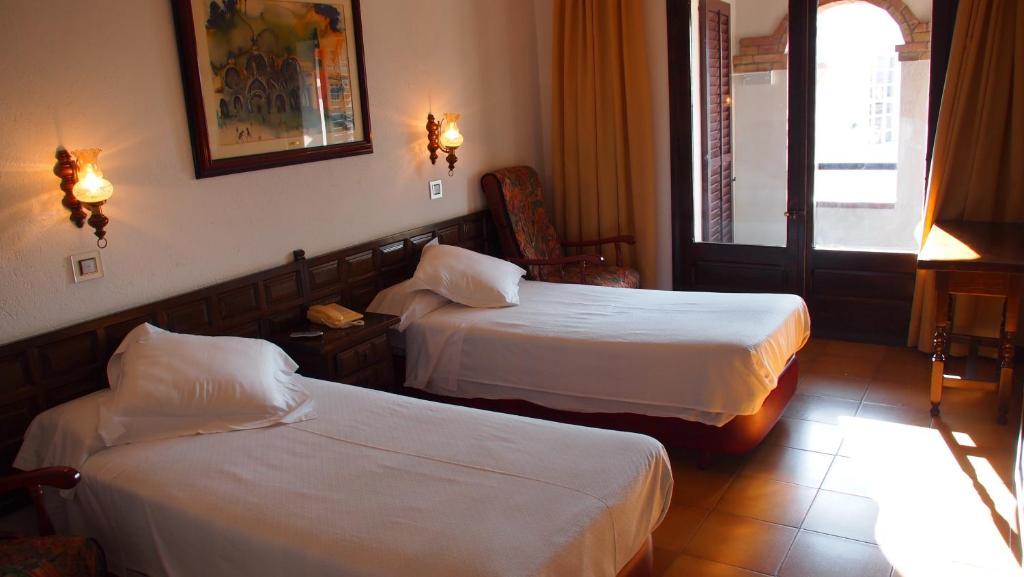 Hostal Miryam L' Escala Bilik gambar