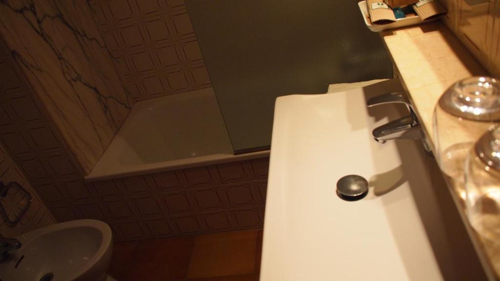 Hostal Miryam L' Escala Bilik gambar