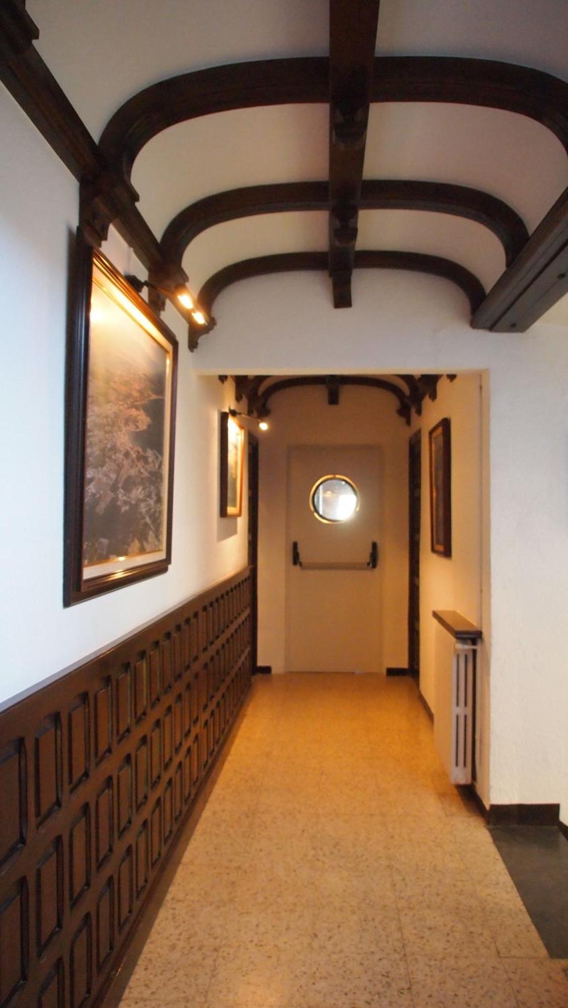 Hostal Miryam L' Escala Luaran gambar