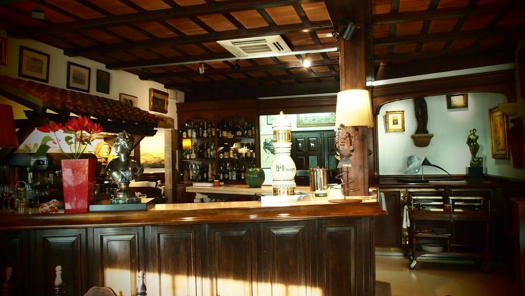 Hostal Miryam L' Escala Luaran gambar