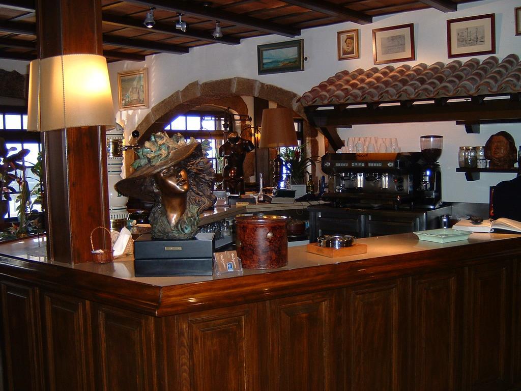 Hostal Miryam L' Escala Luaran gambar